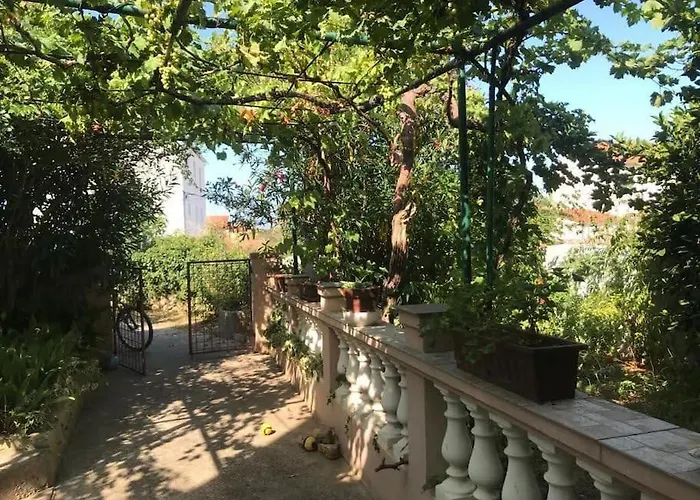 Apartment Klara- Blue Olib